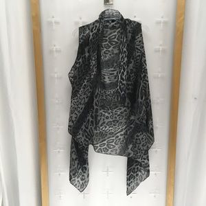 Lavello Accents Women’s Convertible Vest Kimono